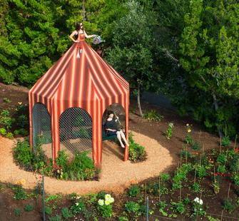 "Edible Dress Tent" (2012) by Robin Lasser & Adrienne Pao